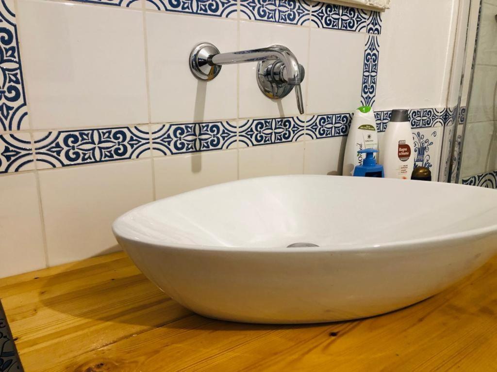 Casa Eleonora - Family Holiday Home Near Beach Боза Екстер'єр фото
